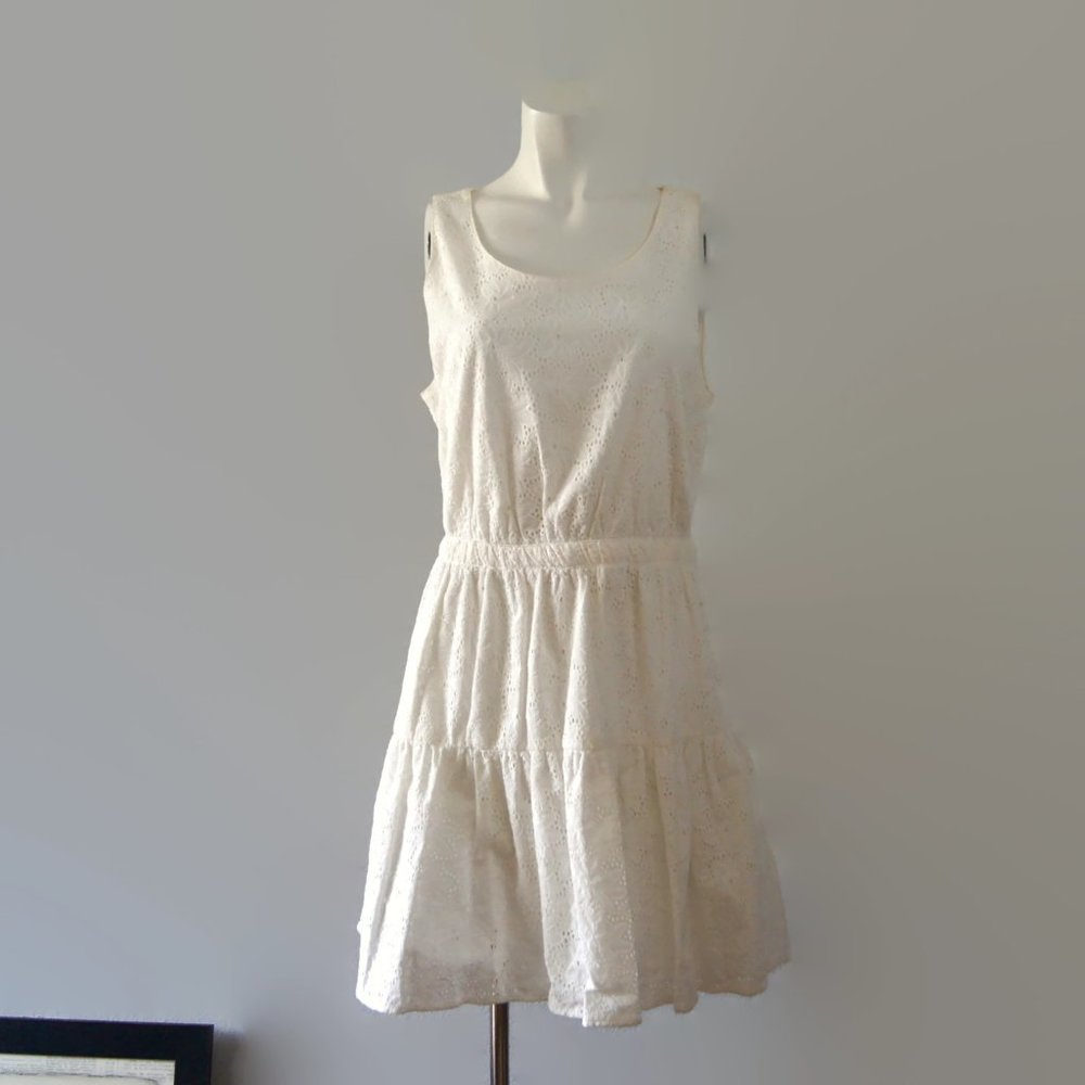 The Webster Miami At Target White Eyelet Cottagecore Dress XL Peekaboo Open Back